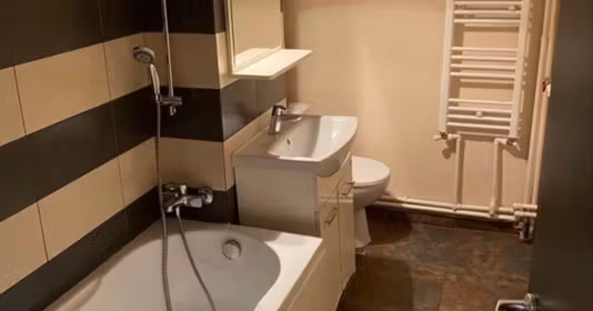 Apartament Podu Roș