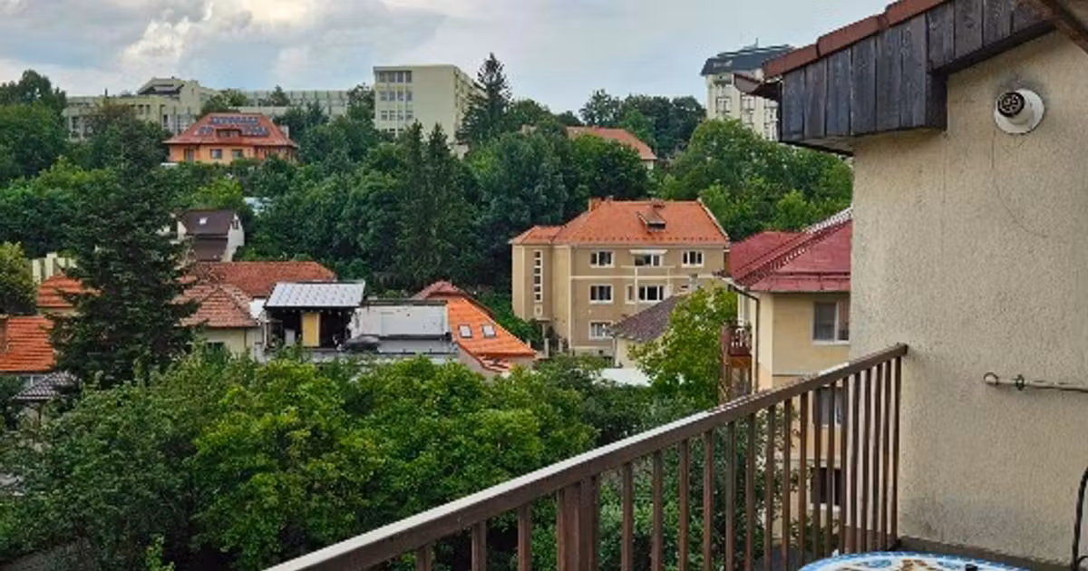 Apartament de vânzare cu 3 camere, mobilat în zona Central, Brașov