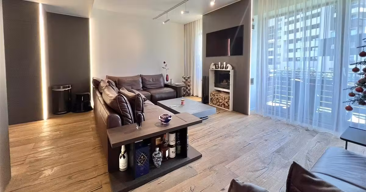 Apartament de vânzare cu 3 camere, mobilat în Poiana Brașov