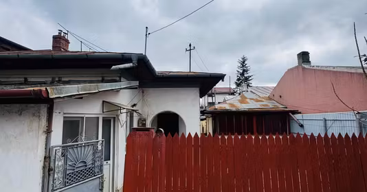 Casă 23 August (Cațelul)