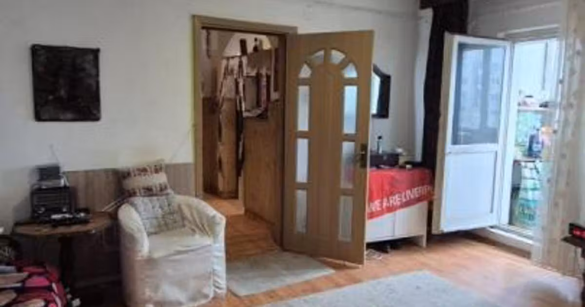 Apartament de vânzare cu 4 camere în zona Crângași, Sector 6