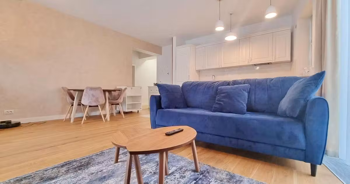 Apartament de vânzare cu 3 camere, mobilat în zona Drumul Poienii, Brașov