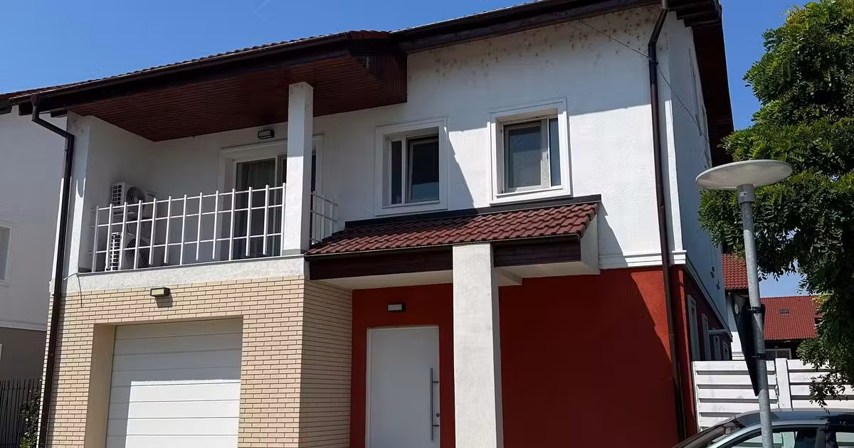 Casă individuală de vânzare cu 6 camere, mobilată în Voluntari