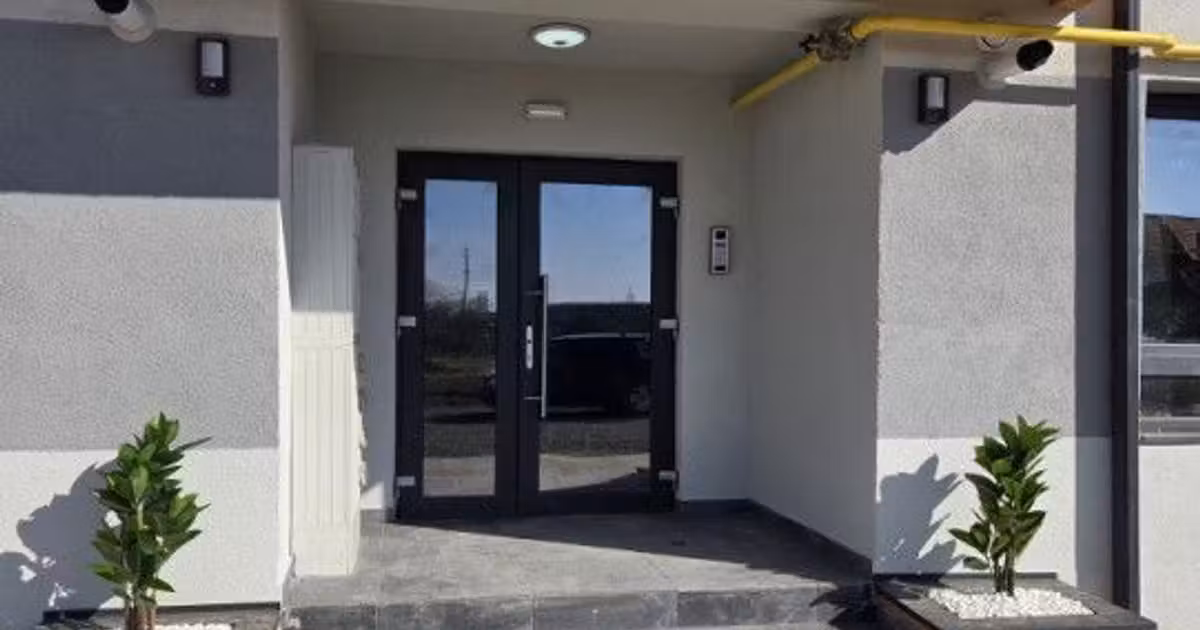 Apartament de vânzare cu 2 camere în zona Micro 17, Galați