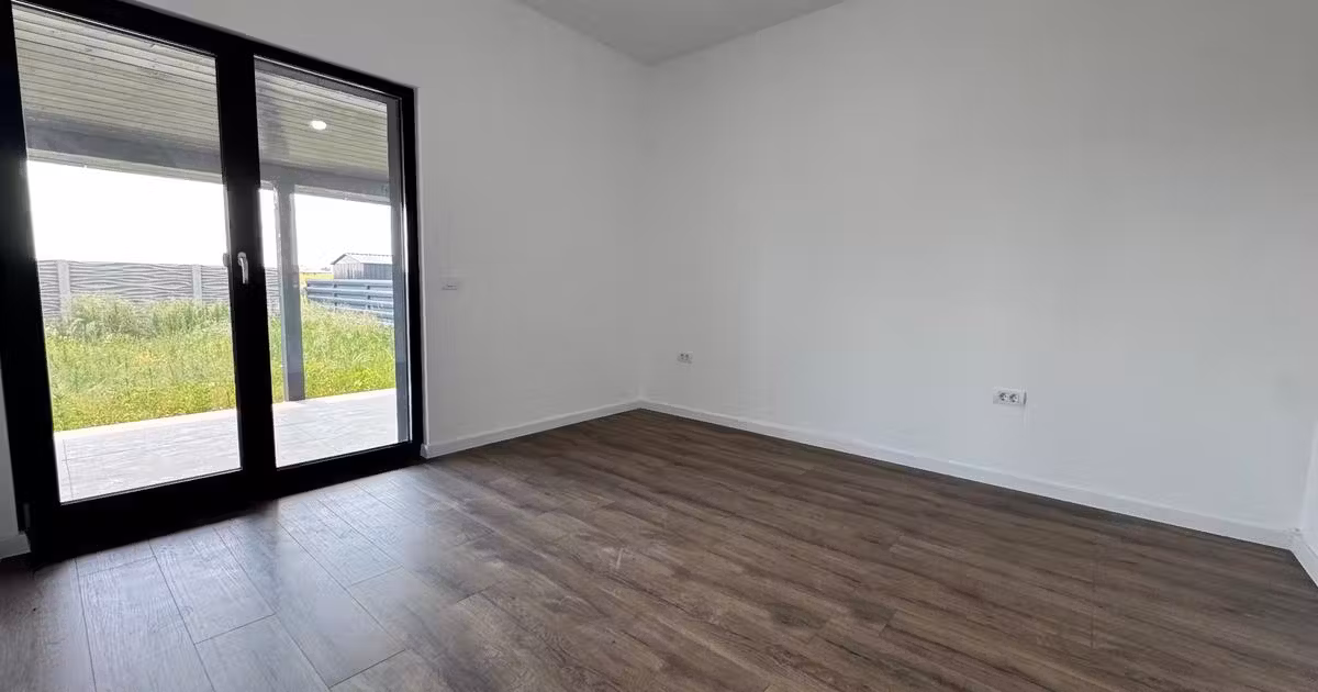 Duplex de vânzare cu 4 camere în Moșnița Nouă