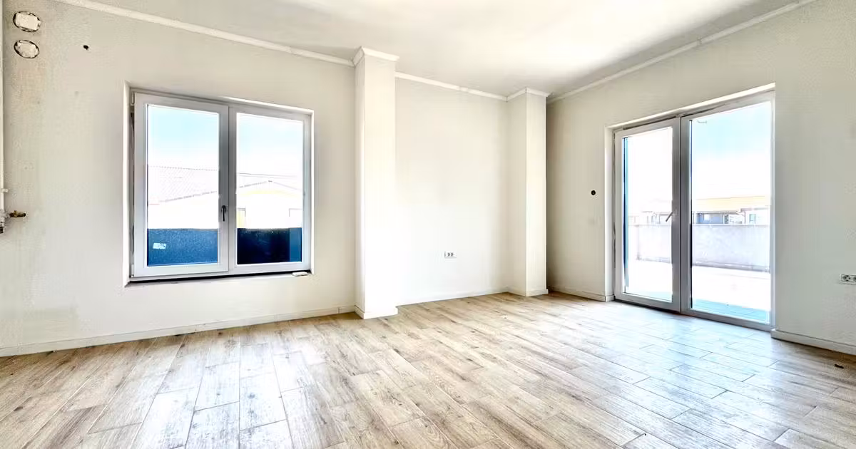Apartament de vânzare cu 4 camere în Giroc