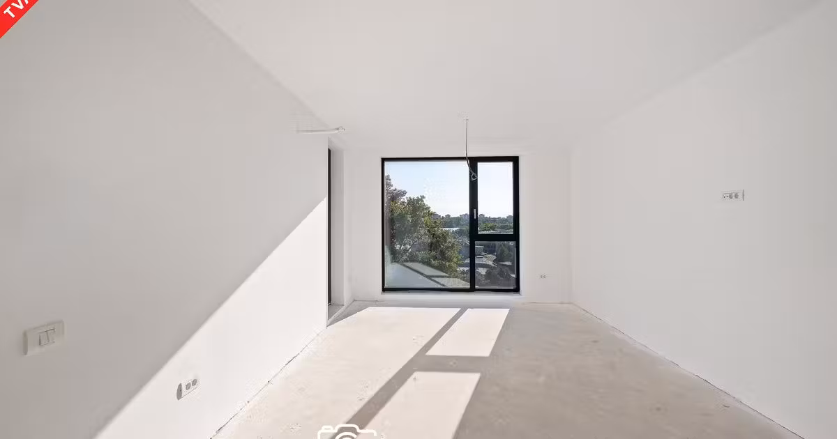 Apartament de vânzare cu 2 camere în zona Delfinariu, Constanța