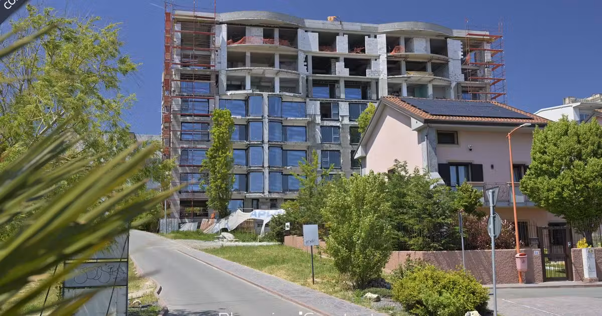 Apartament de vânzare cu 2 camere în zona Faleza Nord, Constanța