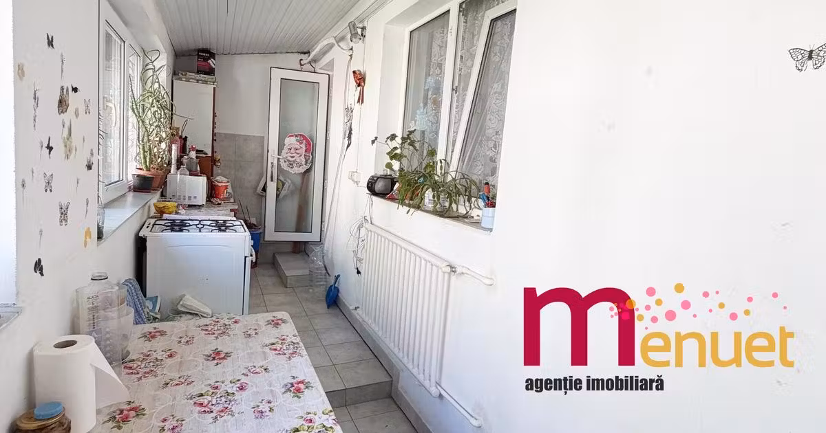 Apartament de vânzare cu 2 camere în zona Neptun, Tulcea