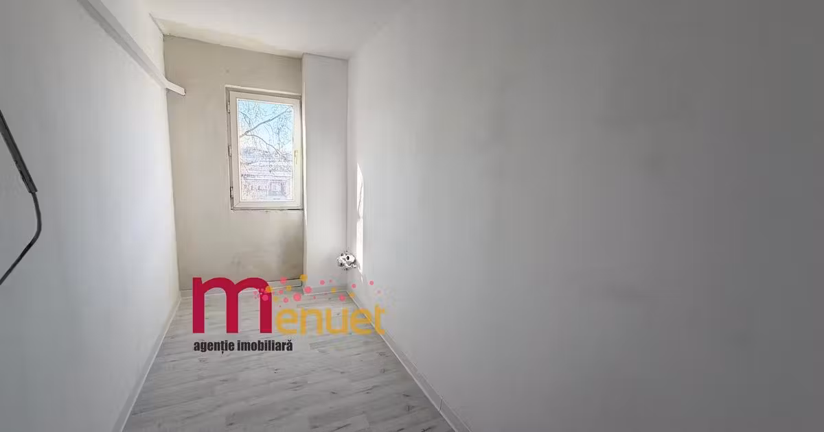 Apartament de vânzare cu 2 camere în zona Spitalului, Tulcea