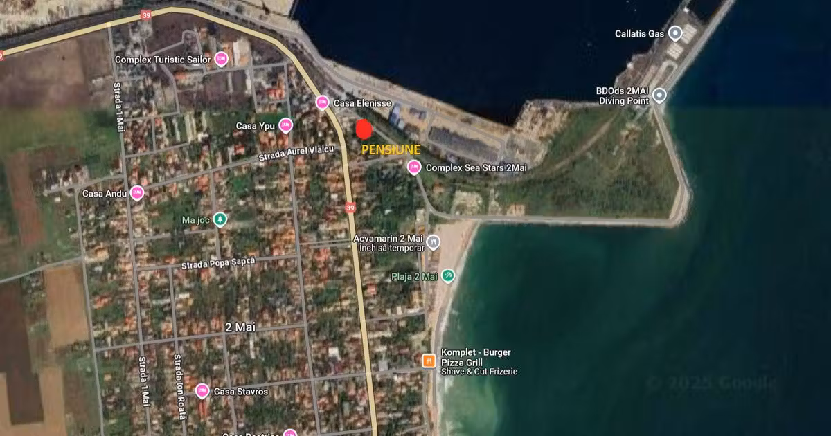 Casă de vânzare cu 8 camere în 2 Mai