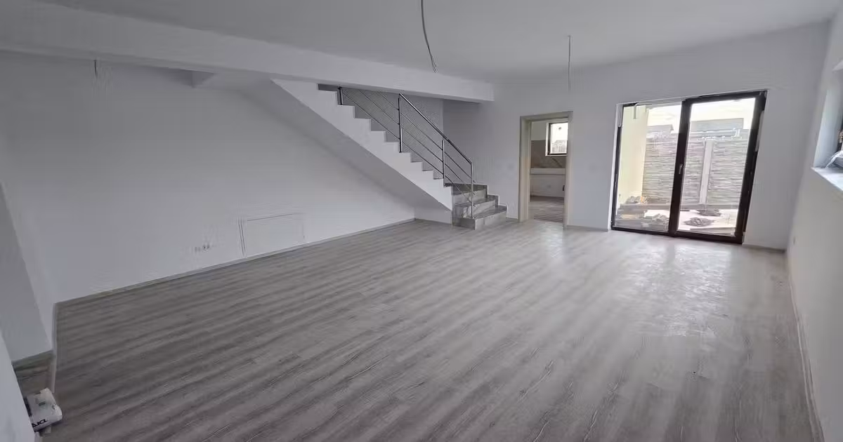 Duplex de vânzare cu 5 camere în Moșnița Nouă