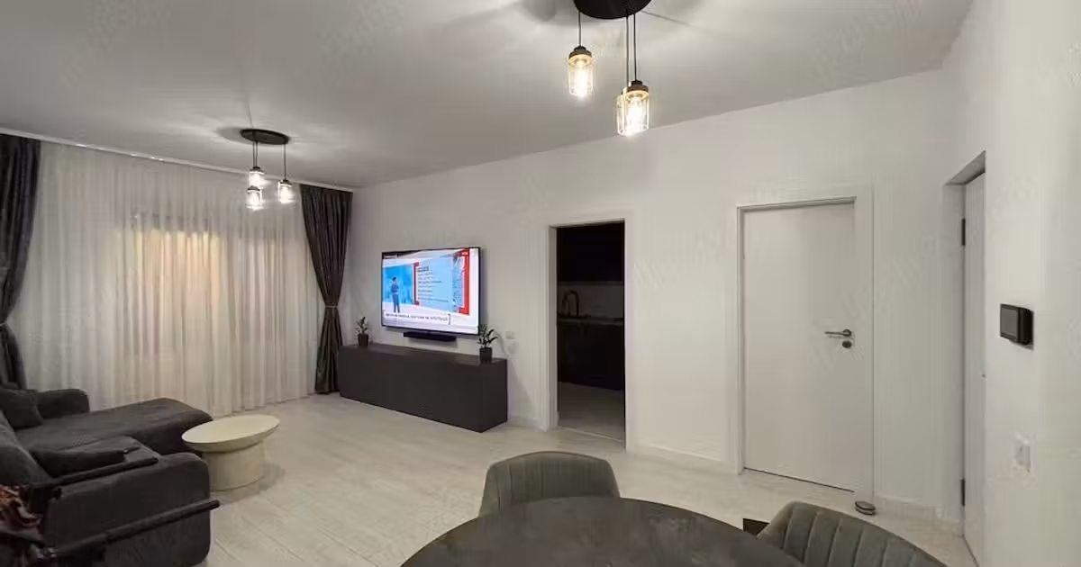 Apartament de vânzare cu 3 camere, mobilat în Giroc
