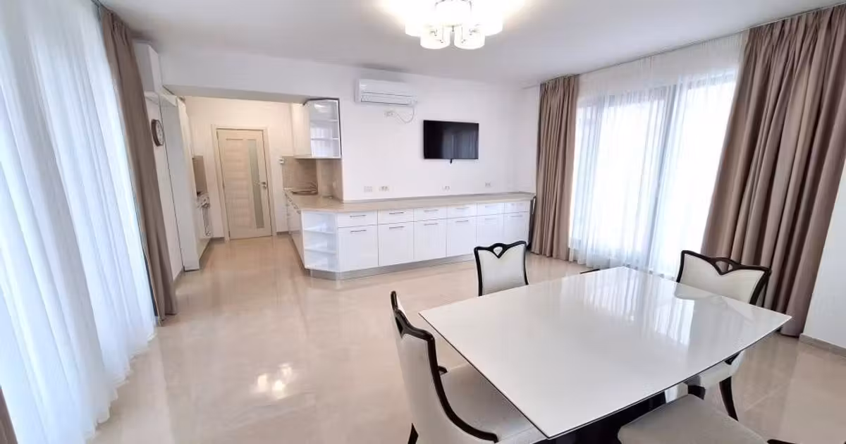 Apartament de vânzare cu 4 camere, mobilat în zona Craiovei, Pitești