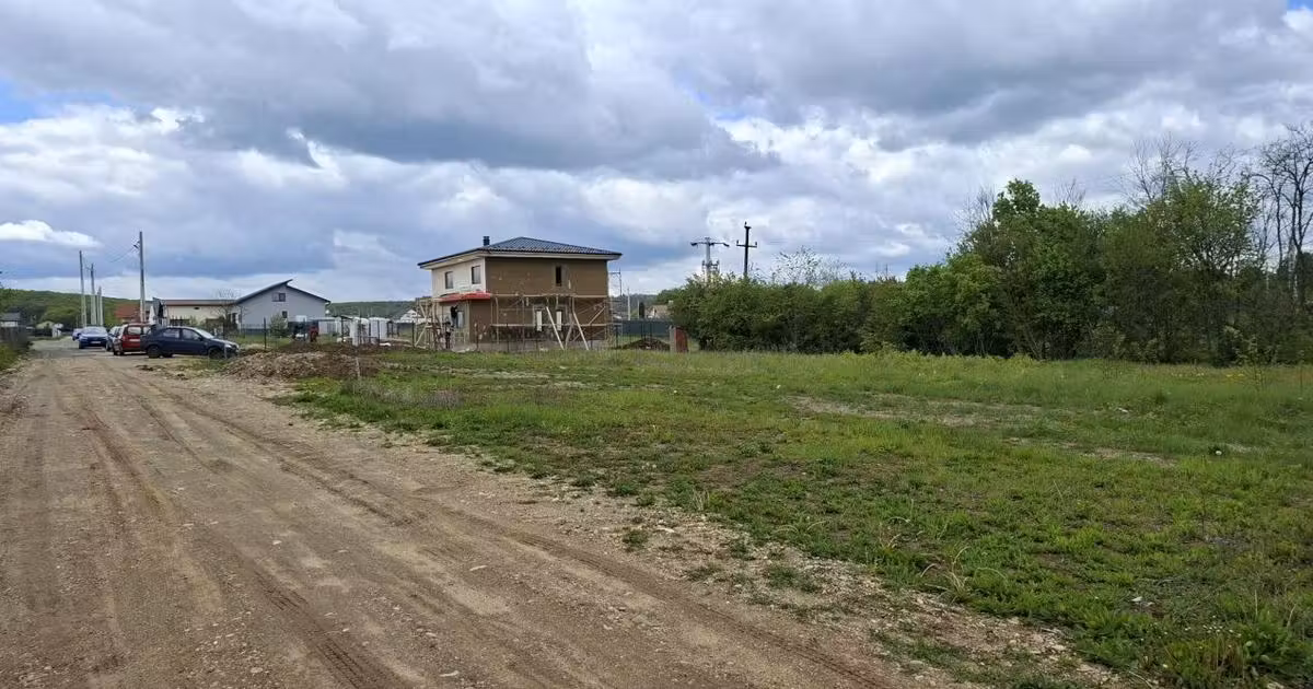 Teren Construcții intravilan de vânzare de 500 mp, în Smeura