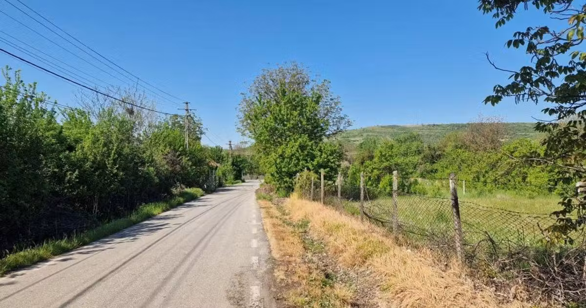 Teren Construcții intravilan de vânzare de 1688 mp, în Călinești