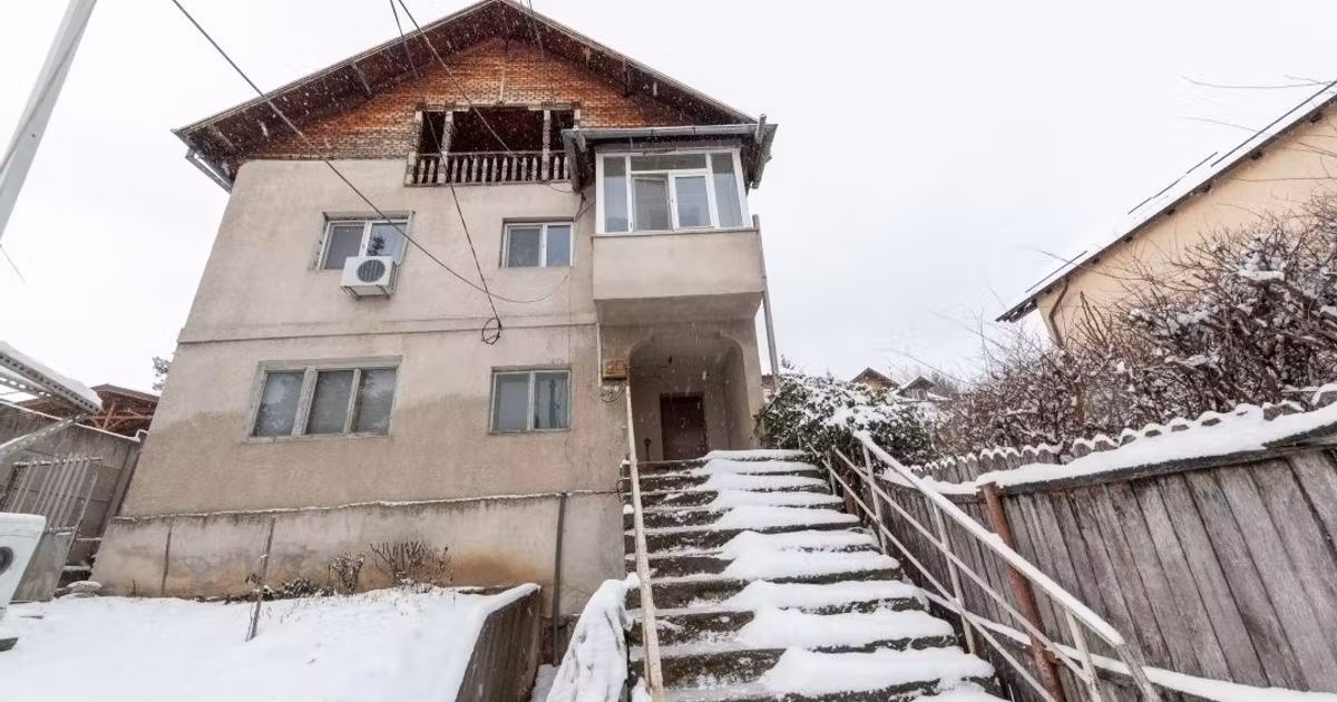 Apartament de vânzare cu 3 camere în zona Nord, Pitești