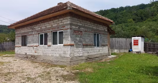 Casă Bascov
