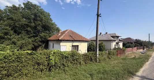 Teren Micești
