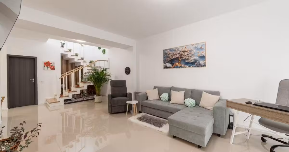 Duplex de vânzare cu 4 camere în Budeasa
