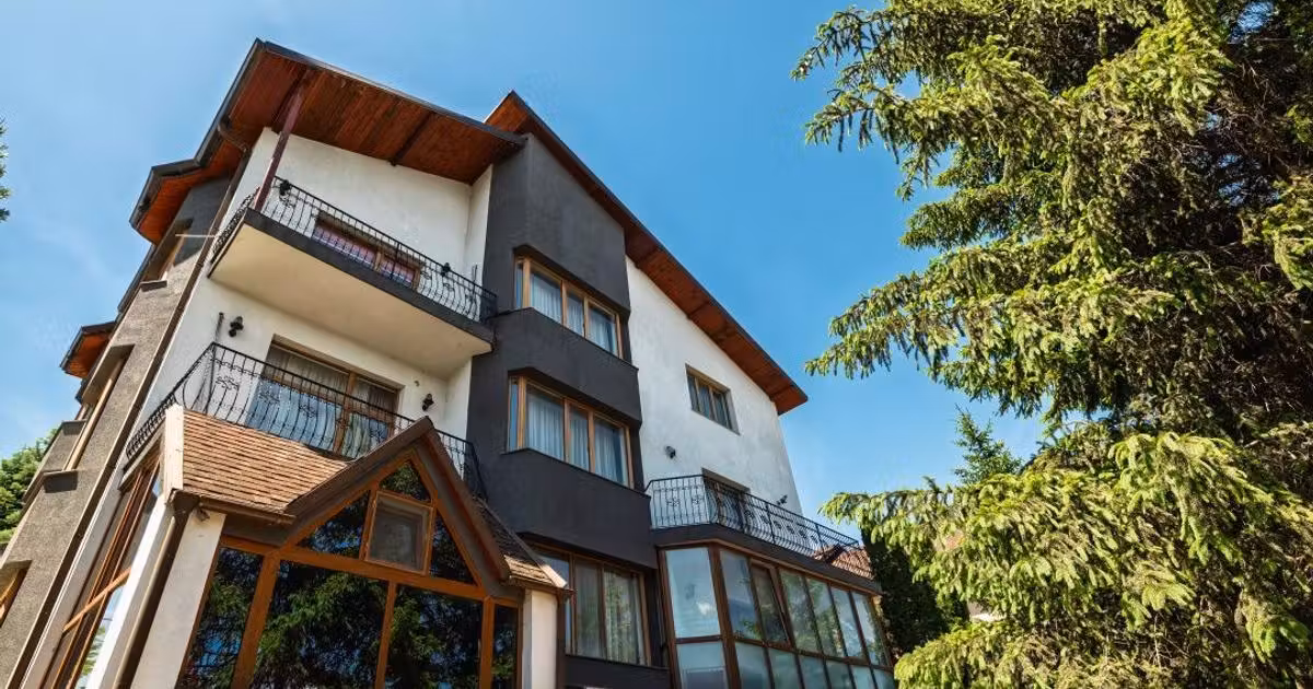 Proprietate specială de vânzare de 144 mp, în zona Vest, Pitești