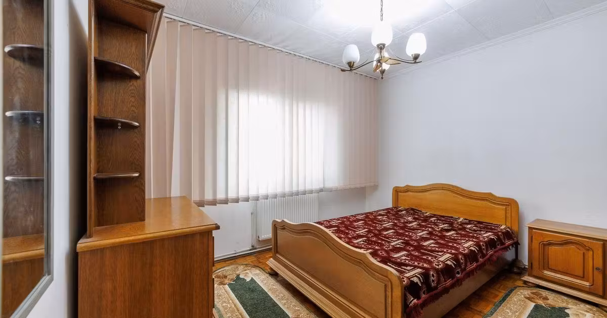 Apartament de vânzare cu 2 camere, mobilat în zona Trivale, Pitești