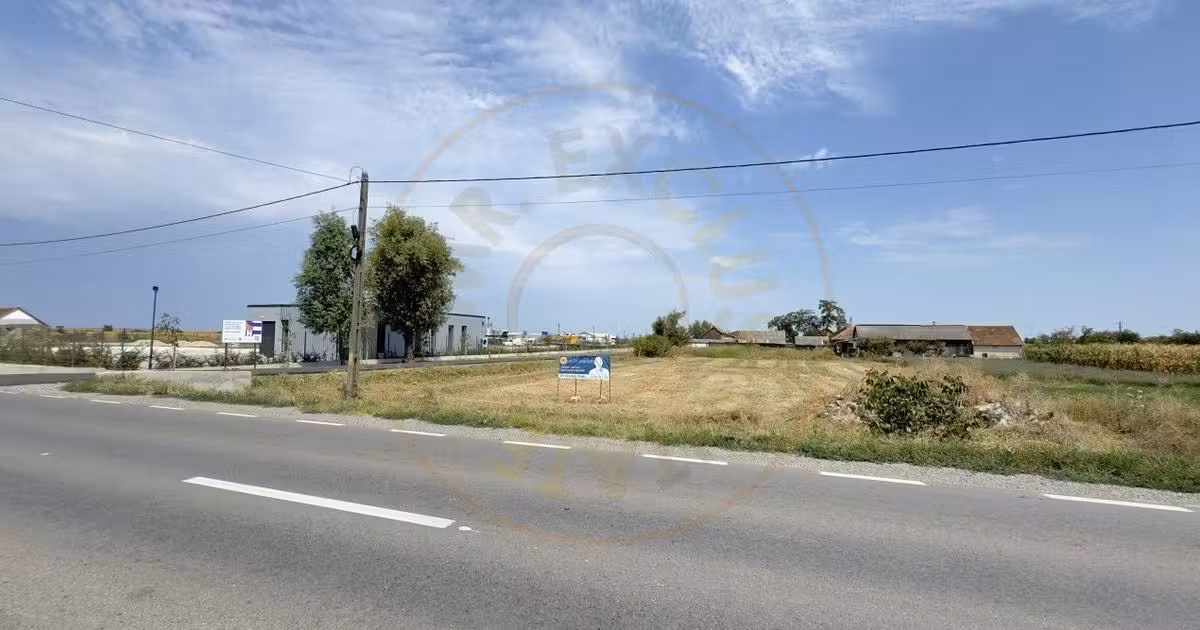Teren Construcții intravilan de vânzare de 1450 mp, în Carei