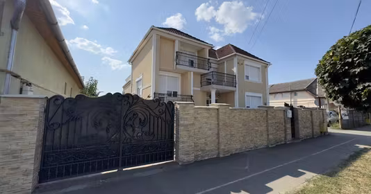 Casă Nord-Vest