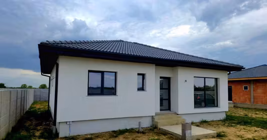 Casă Lazuri