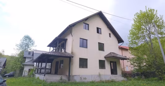 Casă Valea Popii