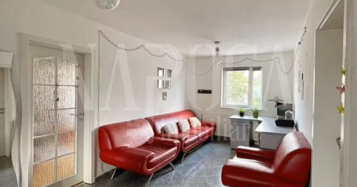 Apartament de vânzare cu 4 camere în zona Mănăștur, Cluj-Napoca