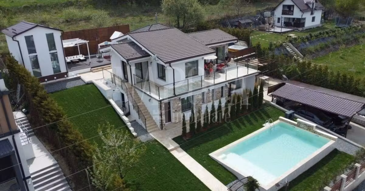 Casă individuală de vânzare cu 5 camere în Feleacu