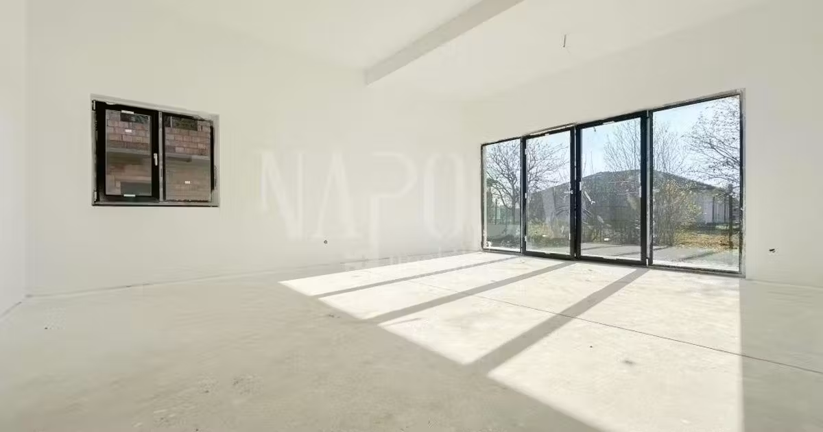 Duplex de vânzare cu 4 camere în Jucu de Mijloc