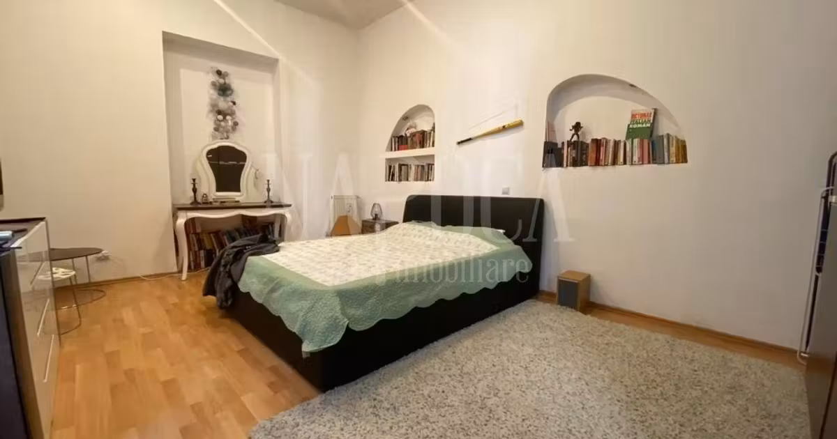 Apartament de vânzare cu 2 camere în zona Central, Cluj-Napoca