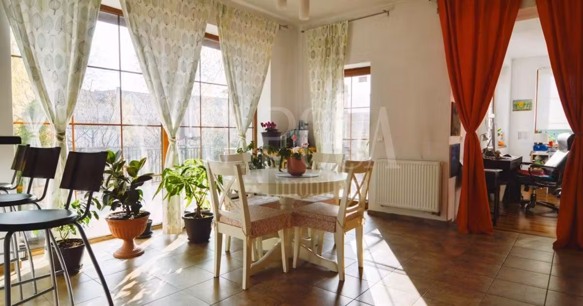 Casă individuală de vânzare cu 8 camere în zona Bună Ziua, Cluj-Napoca