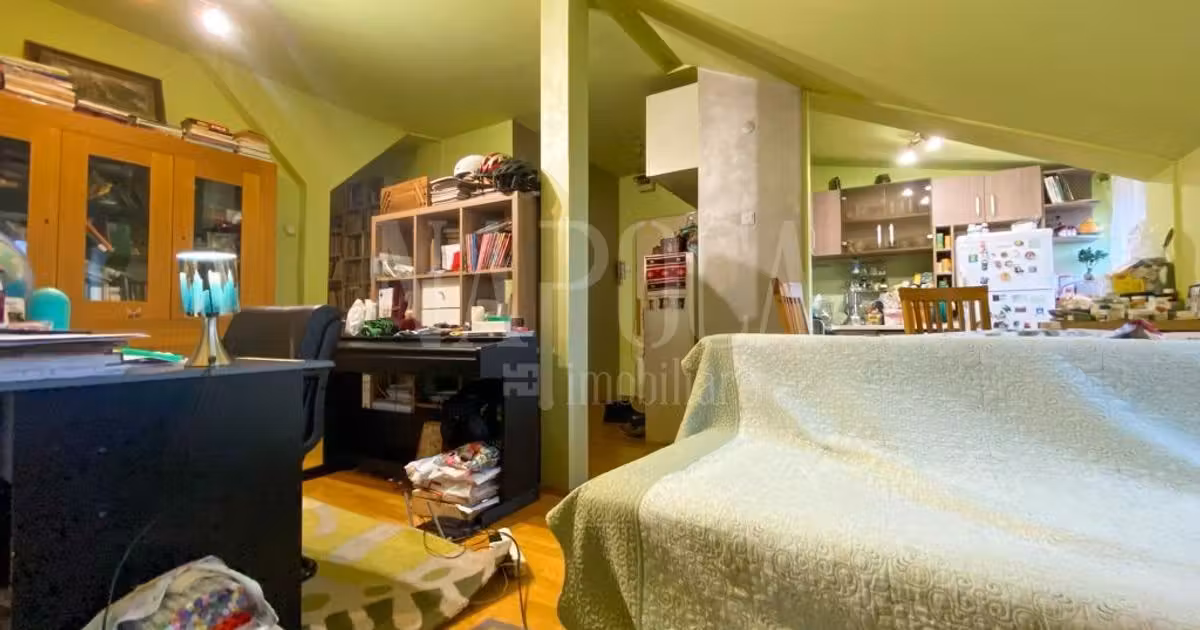 Apartament de vânzare cu 3 camere în zona Andrei Mureșanu, Cluj-Napoca