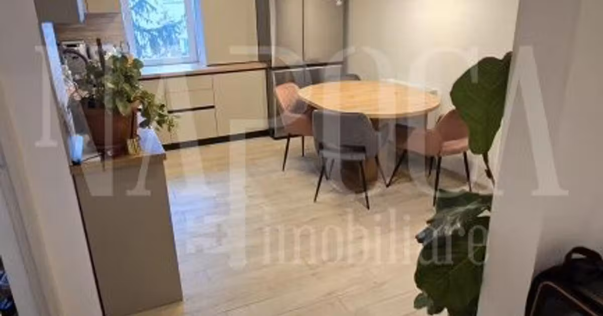 Apartament de vânzare cu 3 camere în zona Zorilor, Cluj-Napoca