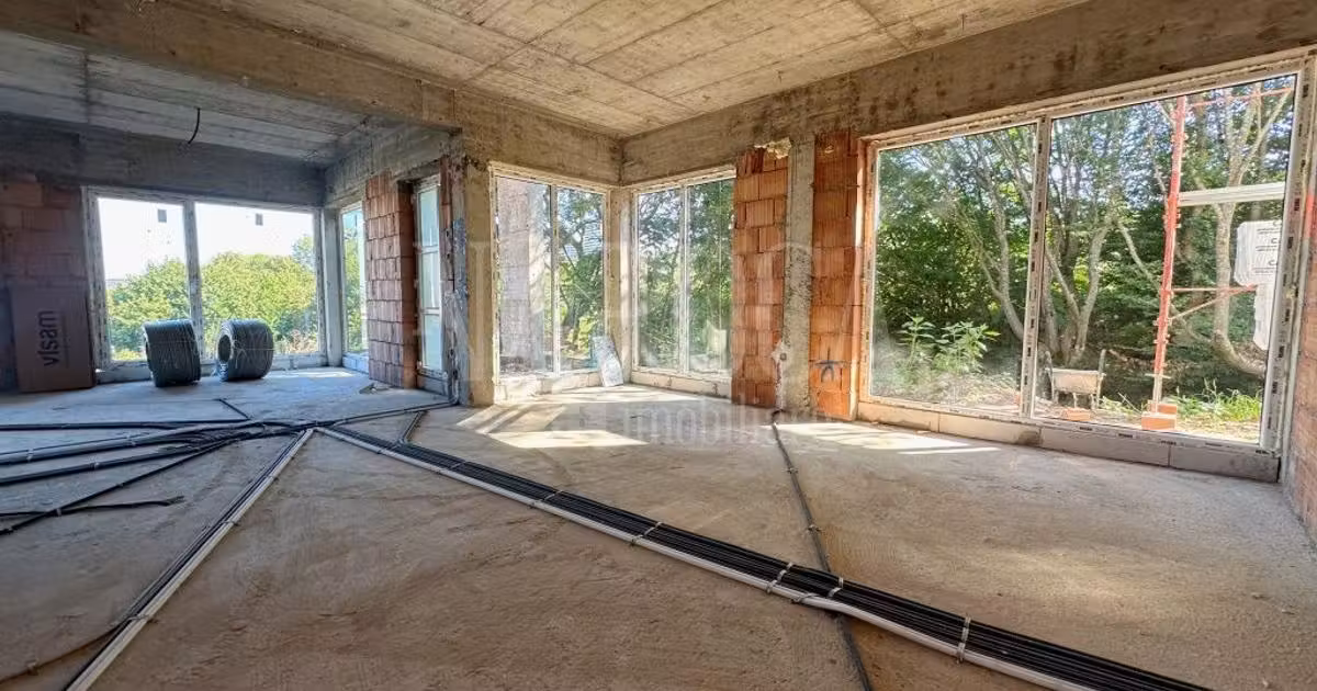 Casă individuală de vânzare cu 6 camere în zona Mănăștur, Cluj-Napoca