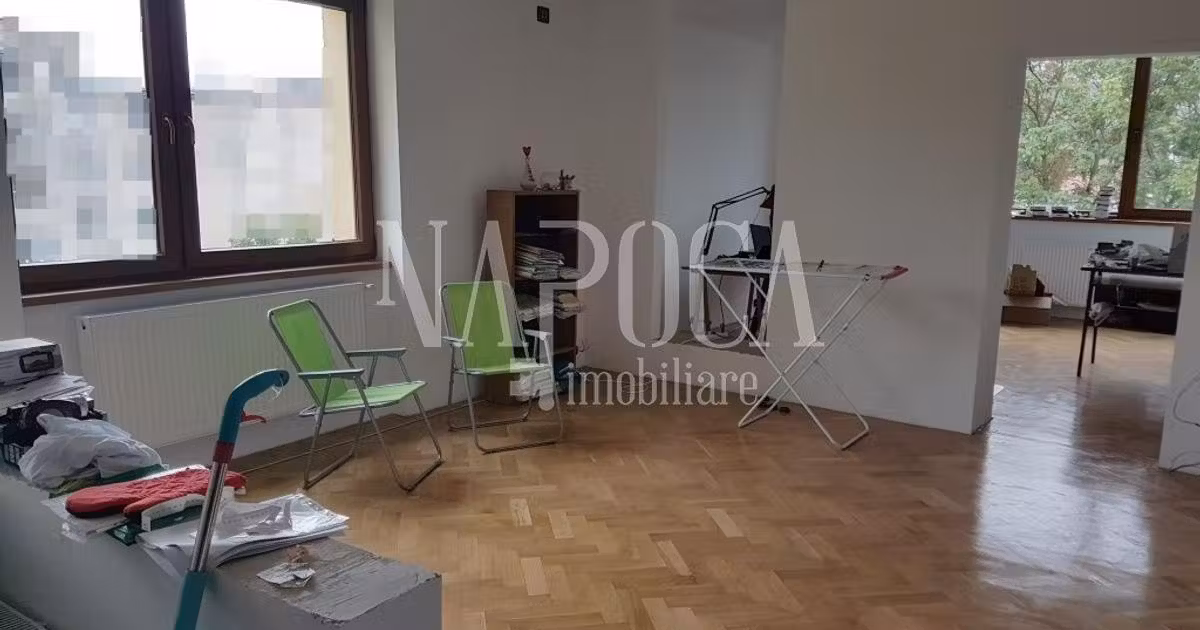 Apartament de vânzare cu 3 camere, mobilat în zona Plopilor, Cluj-Napoca
