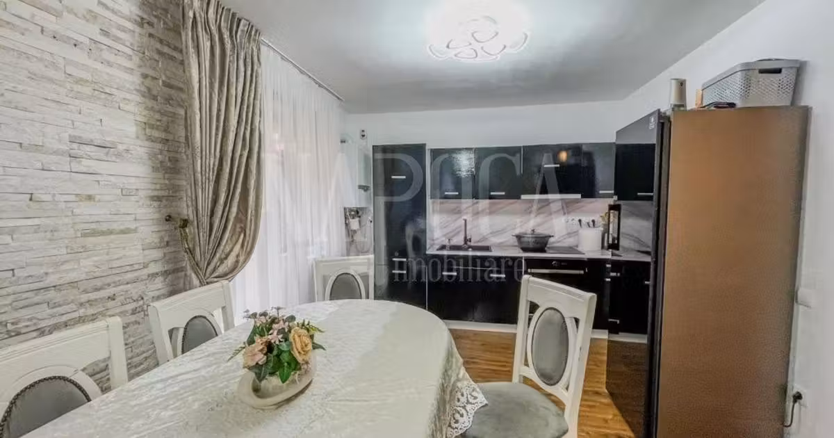 Casă individuală de vânzare cu 4 camere în Florești