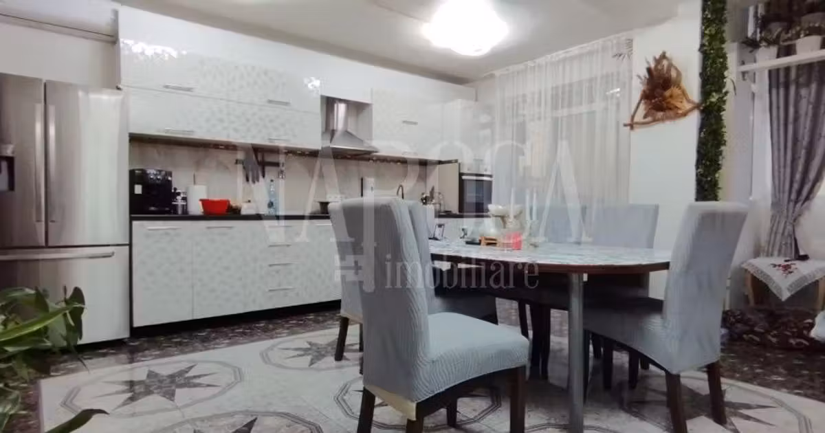Casă individuală de vânzare cu 6 camere în Florești