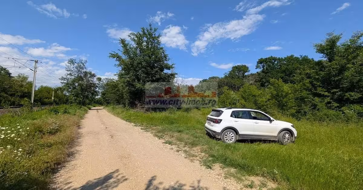 Teren Construcții intravilan de vânzare de 1123.46 mp, în Bălteni
