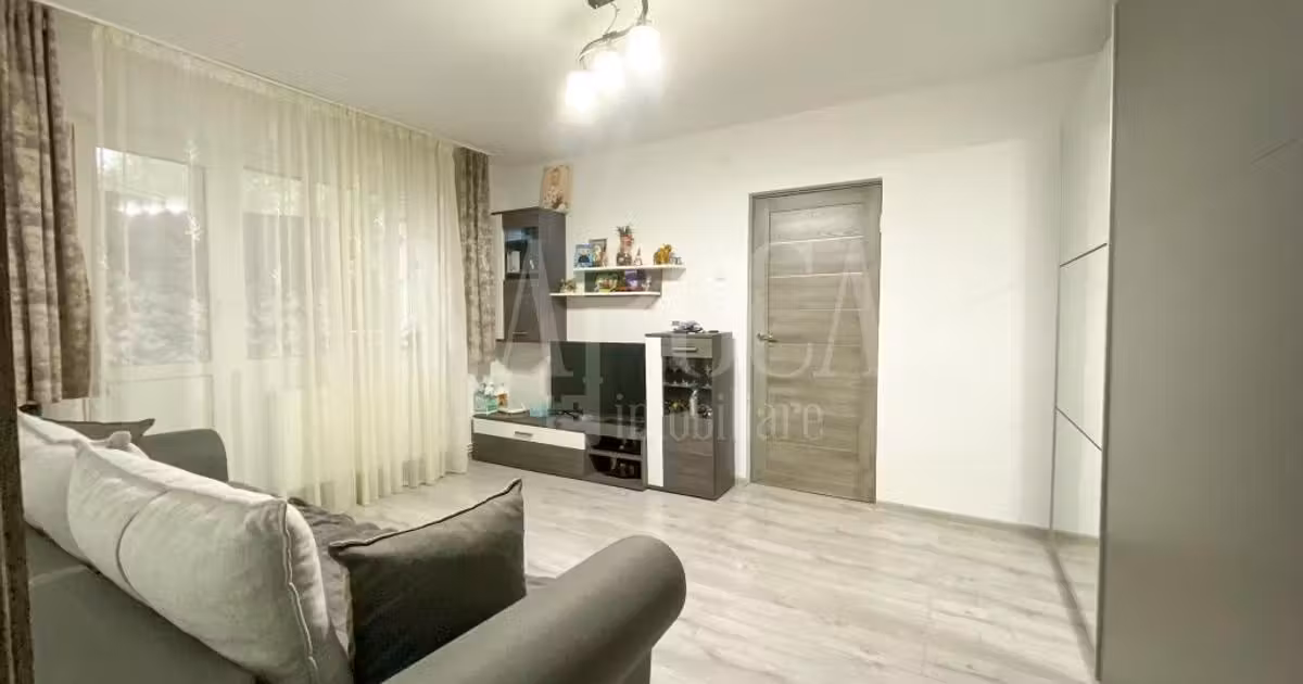 Apartament de vânzare cu 3 camere în zona Mănăștur, Cluj-Napoca