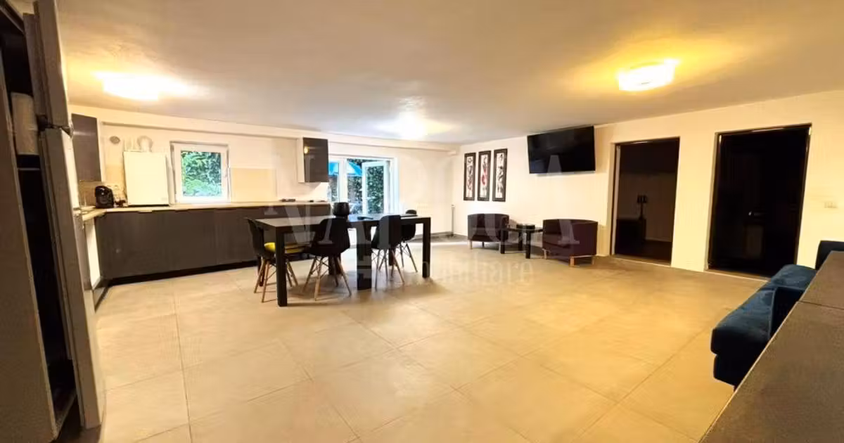 Apartament de vânzare cu 3 camere în zona Mănăștur, Cluj-Napoca
