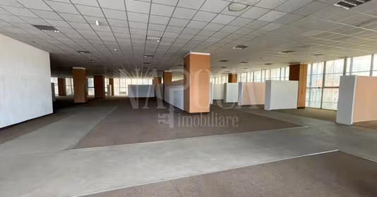 Spațiu comercial Central