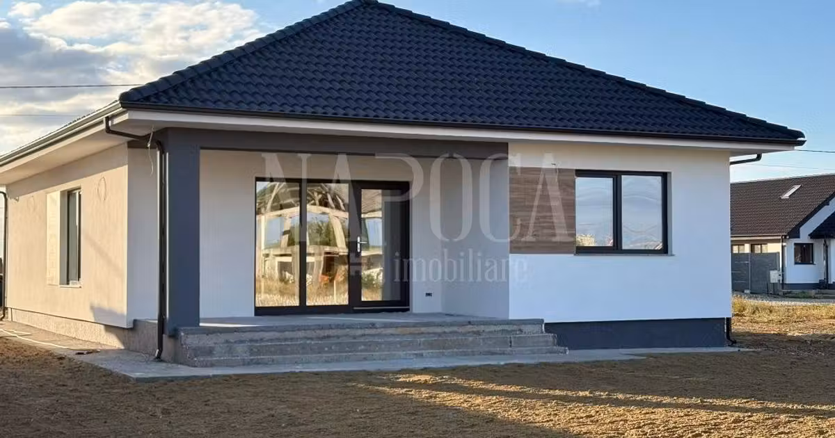 Casă individuală de vânzare cu 4 camere în Sântandrei