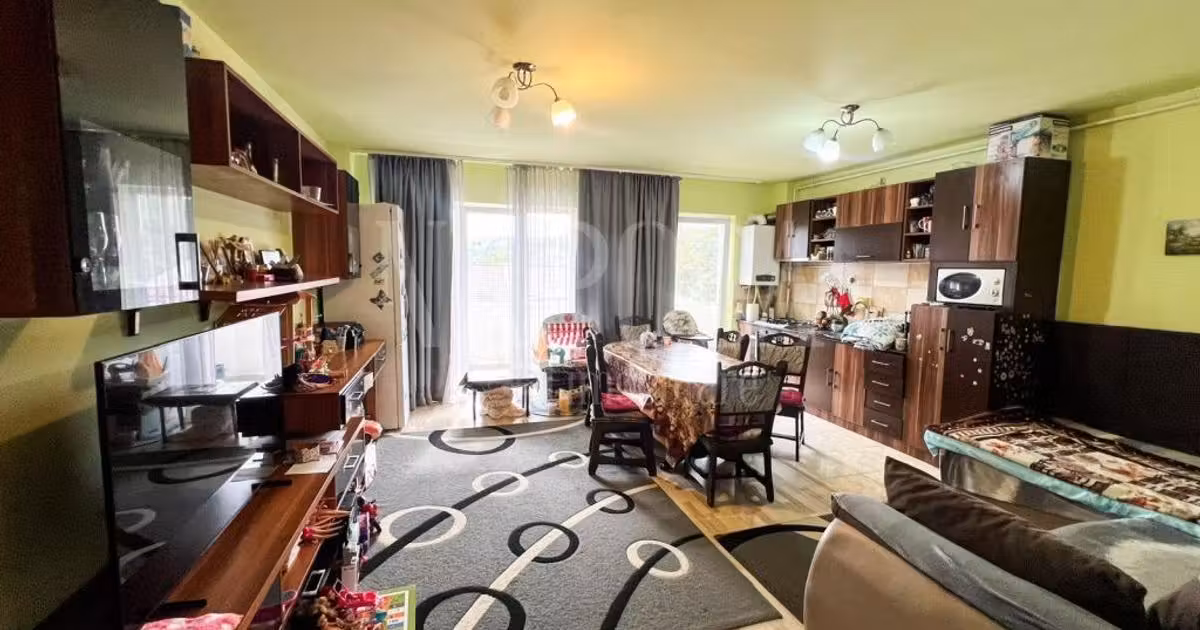 Apartament de vânzare cu 3 camere în zona Mănăștur, Cluj-Napoca