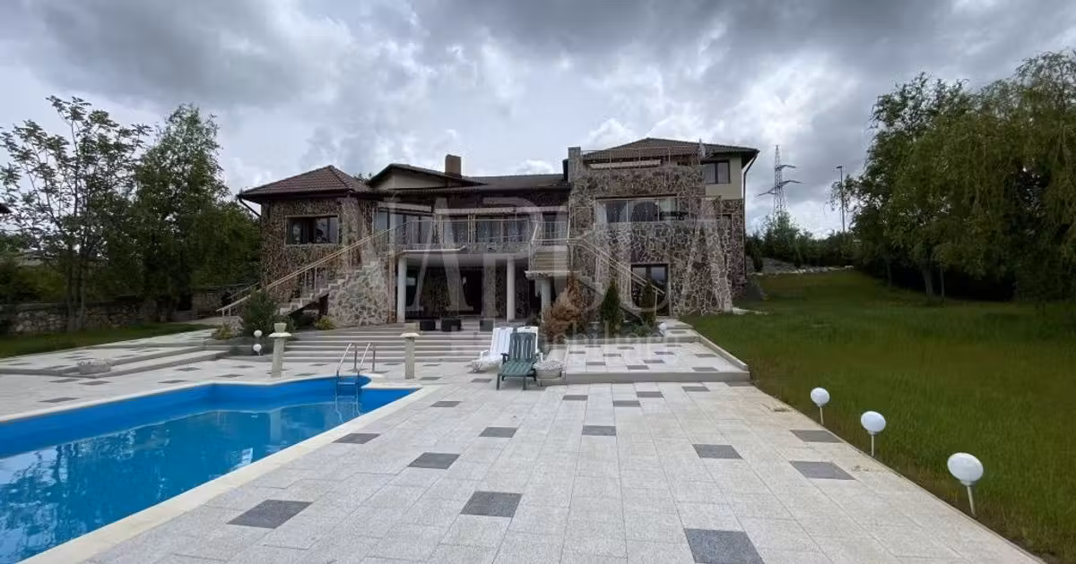 Casă individuală de vânzare cu 10 camere în zona Făget, Cluj-Napoca