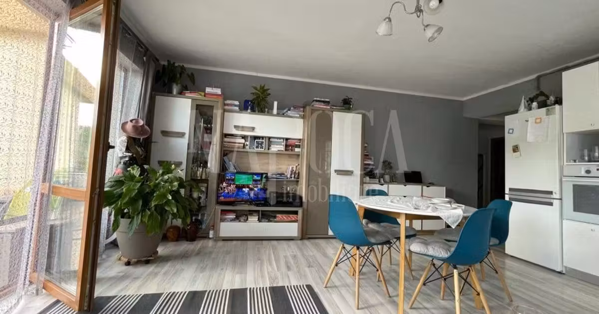 Apartament de vânzare cu 3 camere în Florești