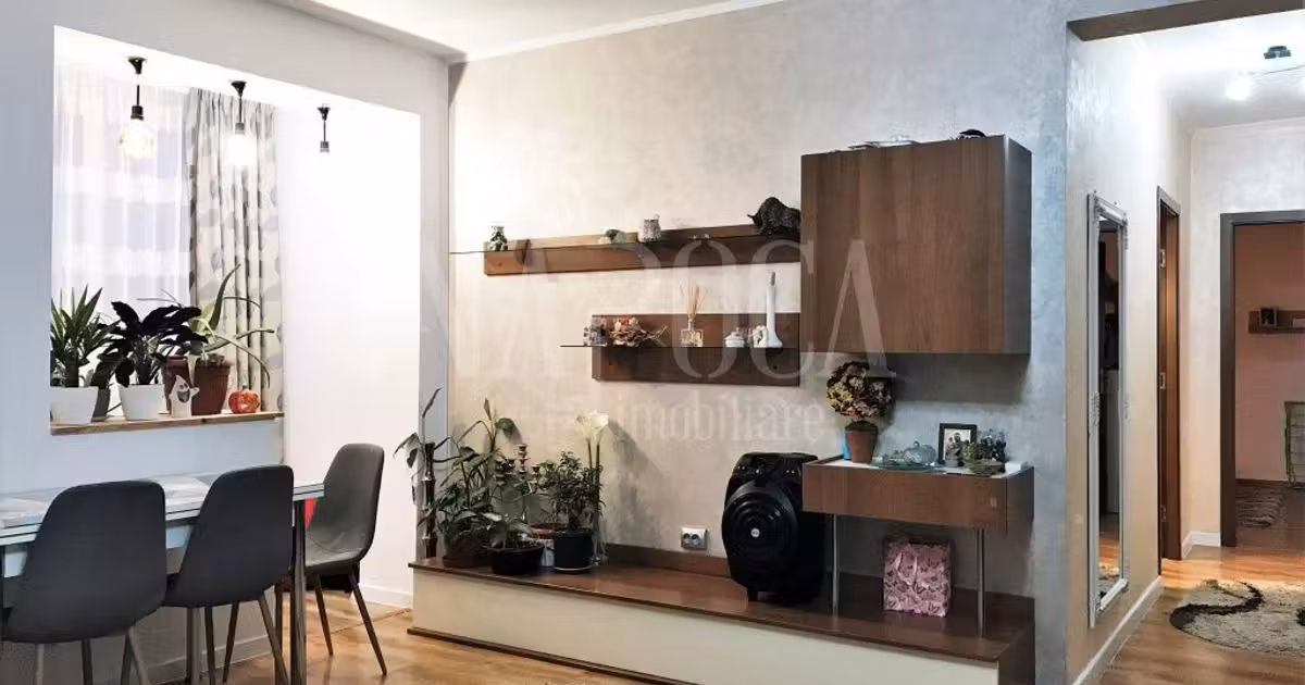 Apartament de vânzare cu 3 camere în Florești